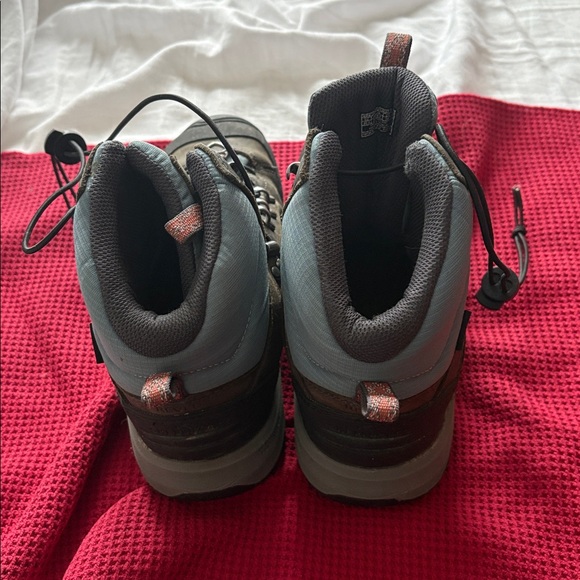 Keen Revel IV boots (1023629), Very Good, size 9 - Picture 4 of 6